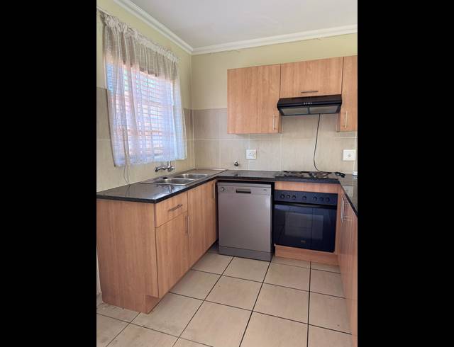 2 BEDROOM SECTIONAL TITLE FOR SALE IN EQUESTRIA